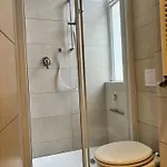 Bnbest Joy Lecco 4 Pax Apartman *