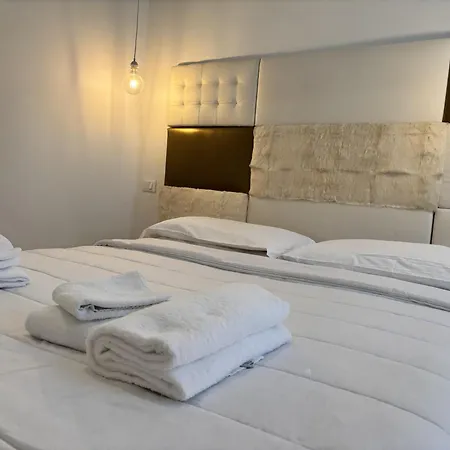 Bnbest Joy Lecco 4 Pax Apartman Milánó